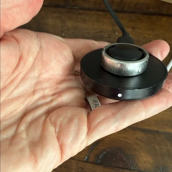 Oura Silver Ring - Picture 6 of 6